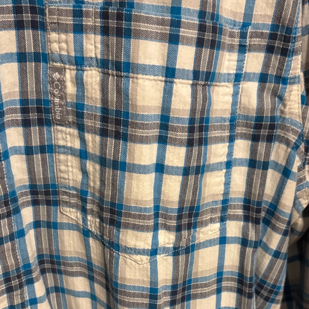 Columbia Men's Blue and White Checkered Shirt - Picture 3 of 3
